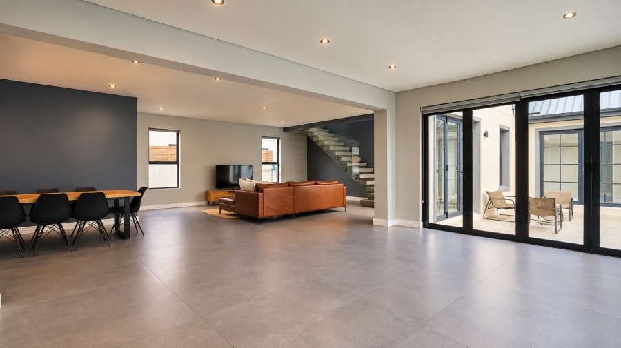 4 Bedroom Property for Sale in Sitari Country Estate Western Cape